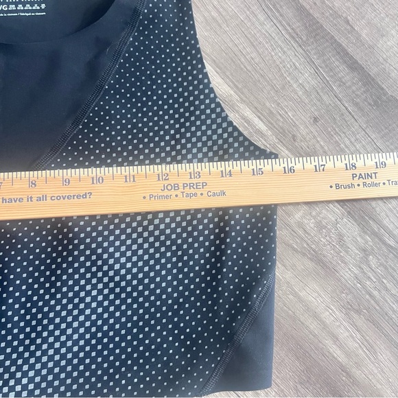 Spanx Reflective Slim Fit Crop Top EUC Size L Black - Picture 10 of 11